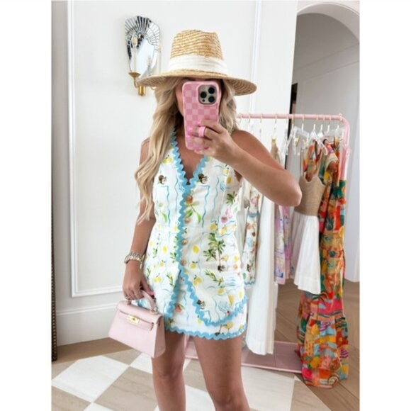 Show Me Your Mumu Villa Vest Top Seaside Treasures Blue Scallop - Picture 3 of 5